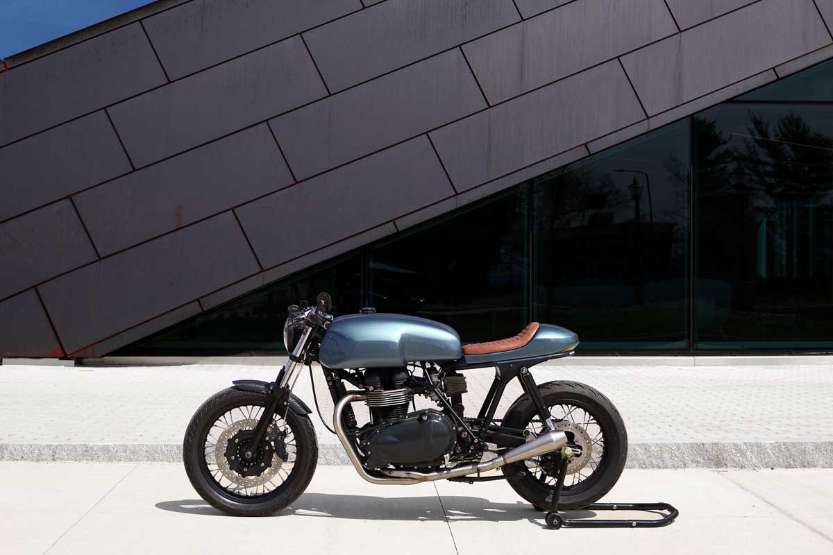 Simple dan Elegan Triumph Thruxton by Nova Motorcycles